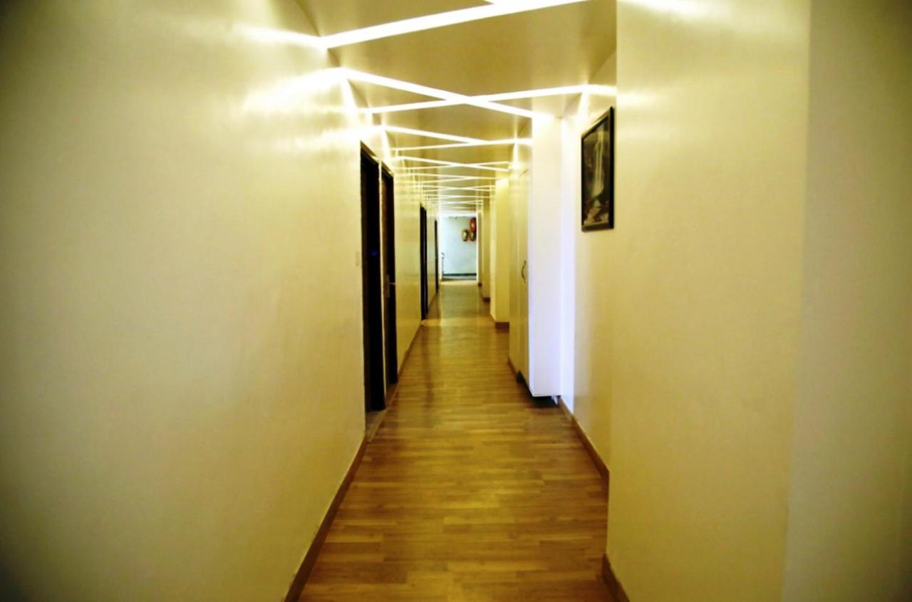 Hotel Sallow Royal Suites Amritsar Exterior photo