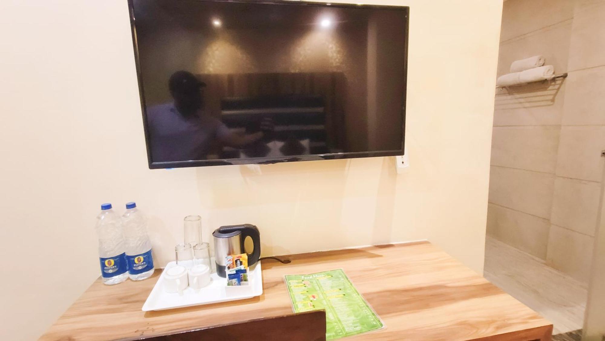 Hotel Sallow Royal Suites Amritsar Exterior photo